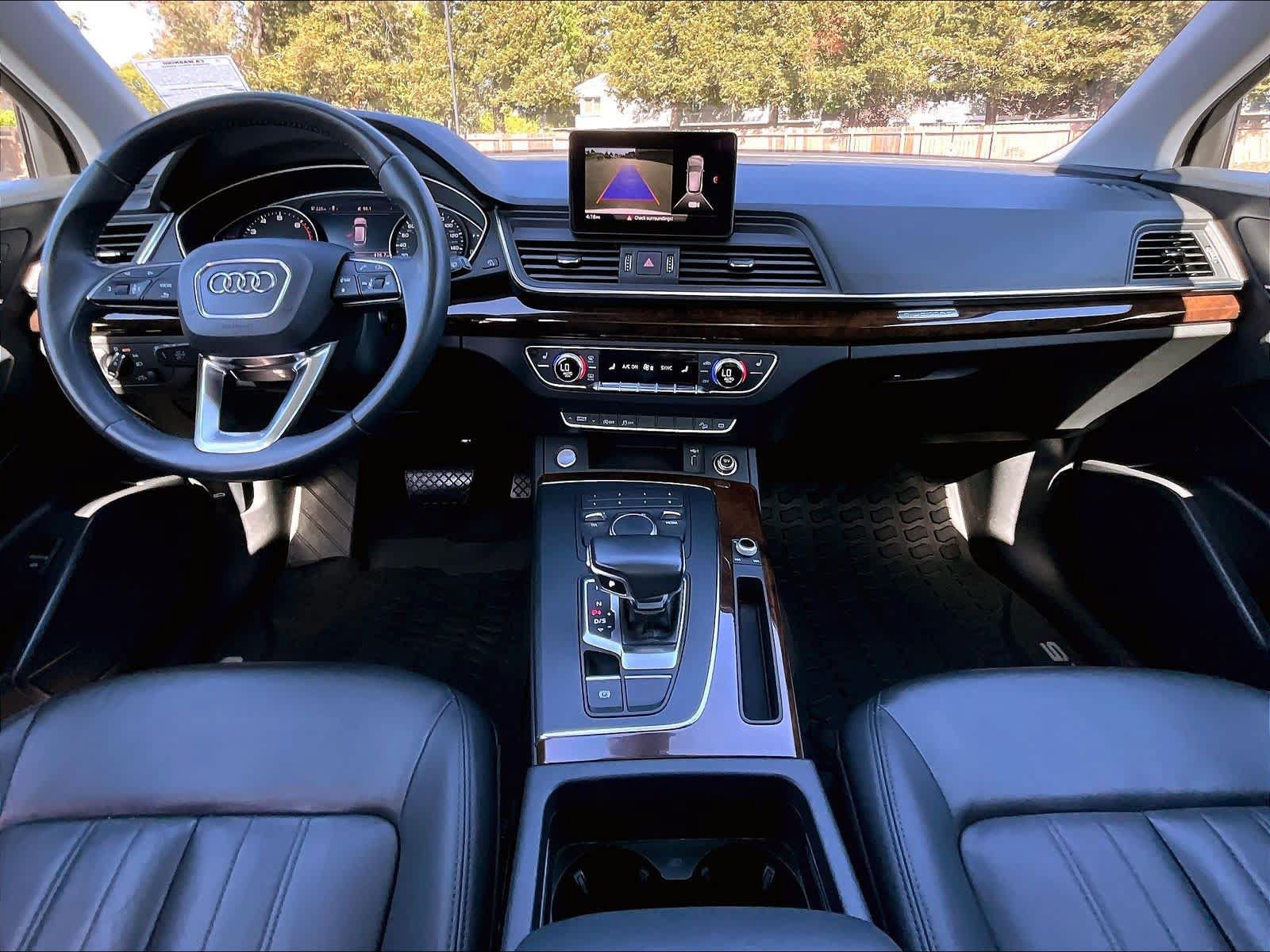 Used 2019 Audi Q5 2.0T Premium w/ Convenience Package AWD/4WD image 18