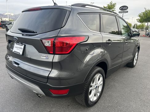Used 2019 Ford Escape SEL AWD/4WD image 9
