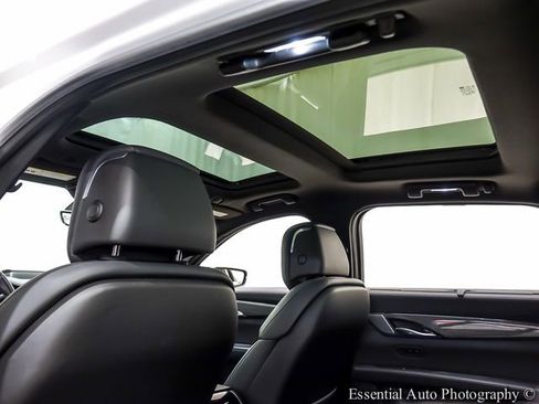 Used 2020 Cadillac CT6 V image 12