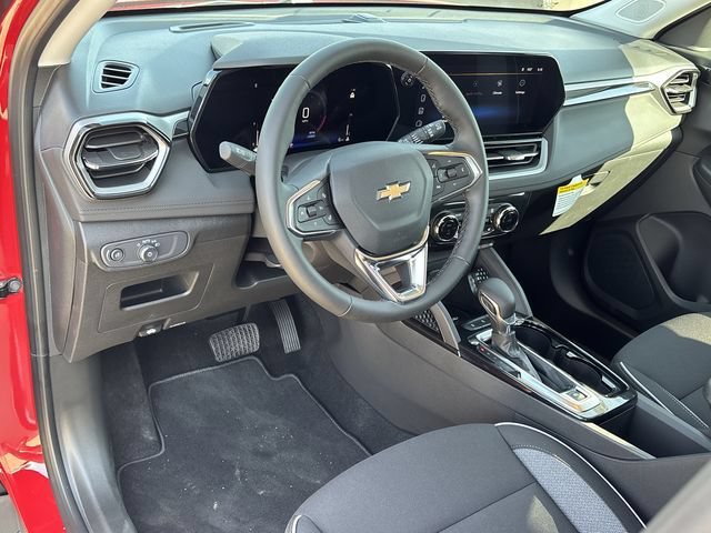 New 2026 Chevrolet TrailBlazer LT w/ Convenience Package FWD image 18