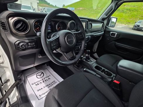 Used 2020 Jeep Wrangler Sport AWD/4WD image 13