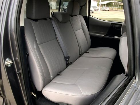 Used 2019 Toyota Tacoma SR5 image 19