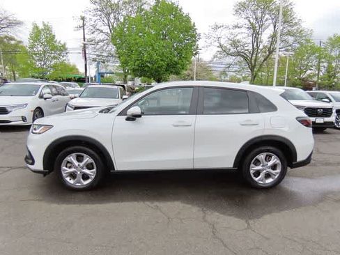 Used 2023 Honda HR-V LX image 3