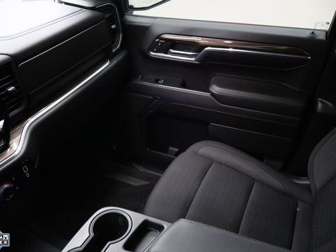 Used 2024 Chevrolet Silverado 1500 LT w/ Z71 Off-Road Package image 22