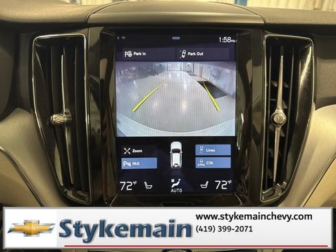 Used 2018 Volvo XC60 T6 Momentum w/ Convenience Package image 51