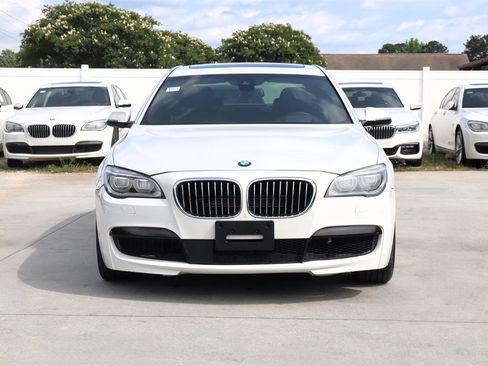 Used 2015 BMW 750Li xDrive AWD/4WD image 2