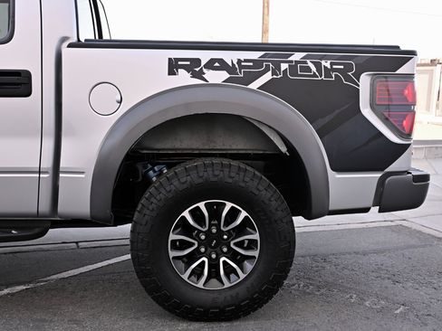 Used 2014 Ford F150 Raptor w/ Equipment Group 801A Luxury AWD/4WD image 37