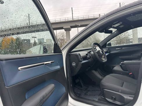 New 2026 Volvo EX30 Plus image 20
