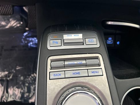 Used 2025 Genesis GV70 2.5T AWD/4WD image 49