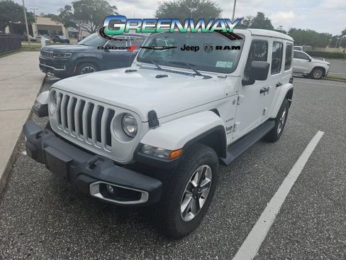 Used 2022 Jeep Wrangler Unlimited Sahara w/ Cold Weather Group AWD/4WD image 3