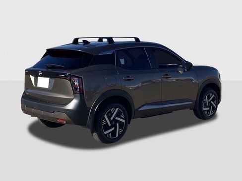 New 2026 Nissan Kicks SV FWD image 5