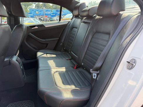 Used 2014 Volkswagen Jetta GLI Autobahn FWD image 17