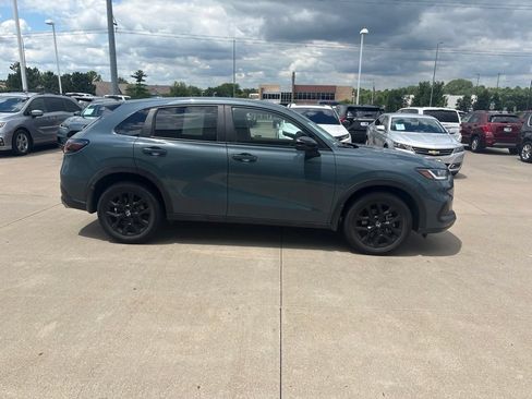Used 2024 Honda HR-V Sport image 4