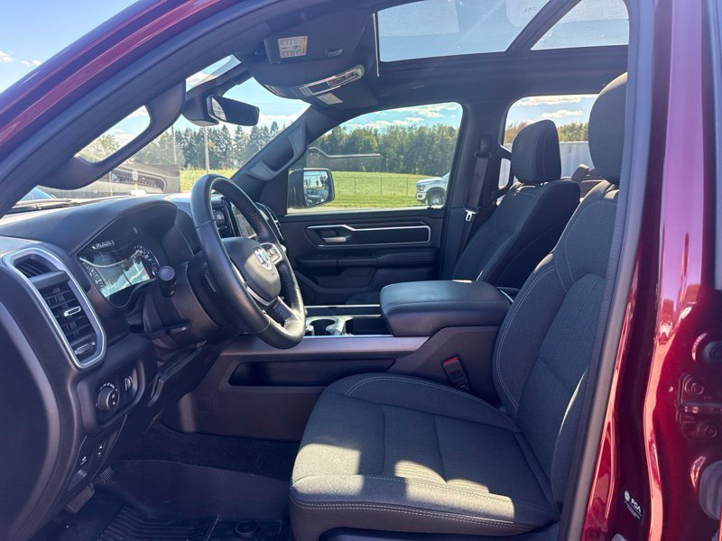 Used 2023 RAM 1500 Big Horn AWD/4WD image 3