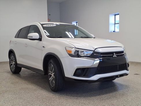 Used 2019 Mitsubishi Outlander Sport ES image 3