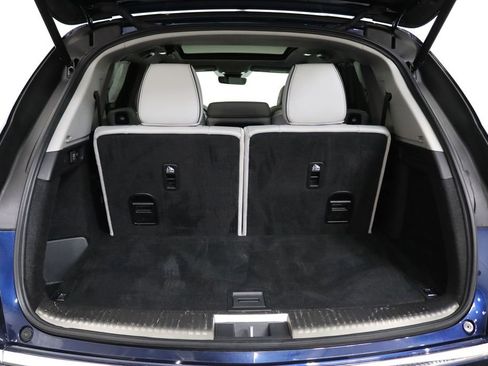 Used 2024 Acura MDX SH-AWD w/ Advance Package image 29