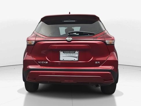 Used 2024 Nissan Kicks SR w/ SR Premium Package image 8