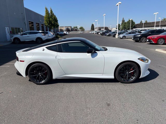 Used 2024 Nissan Z Performance w/ Floor Mat Package RWD image 2