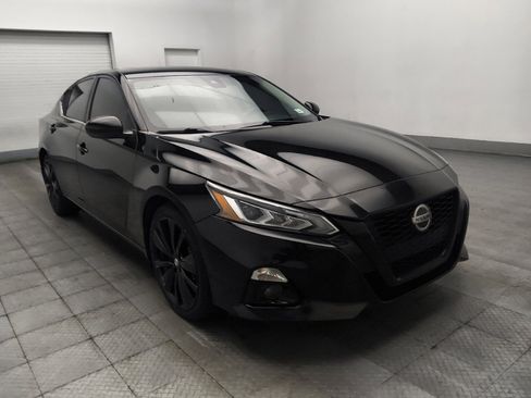 Used 2022 Nissan Altima 2.5 SR w/ Midnight Edition Package FWD image 13