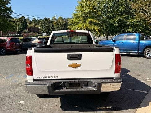Used 2013 Chevrolet Silverado 1500 W/T image 3
