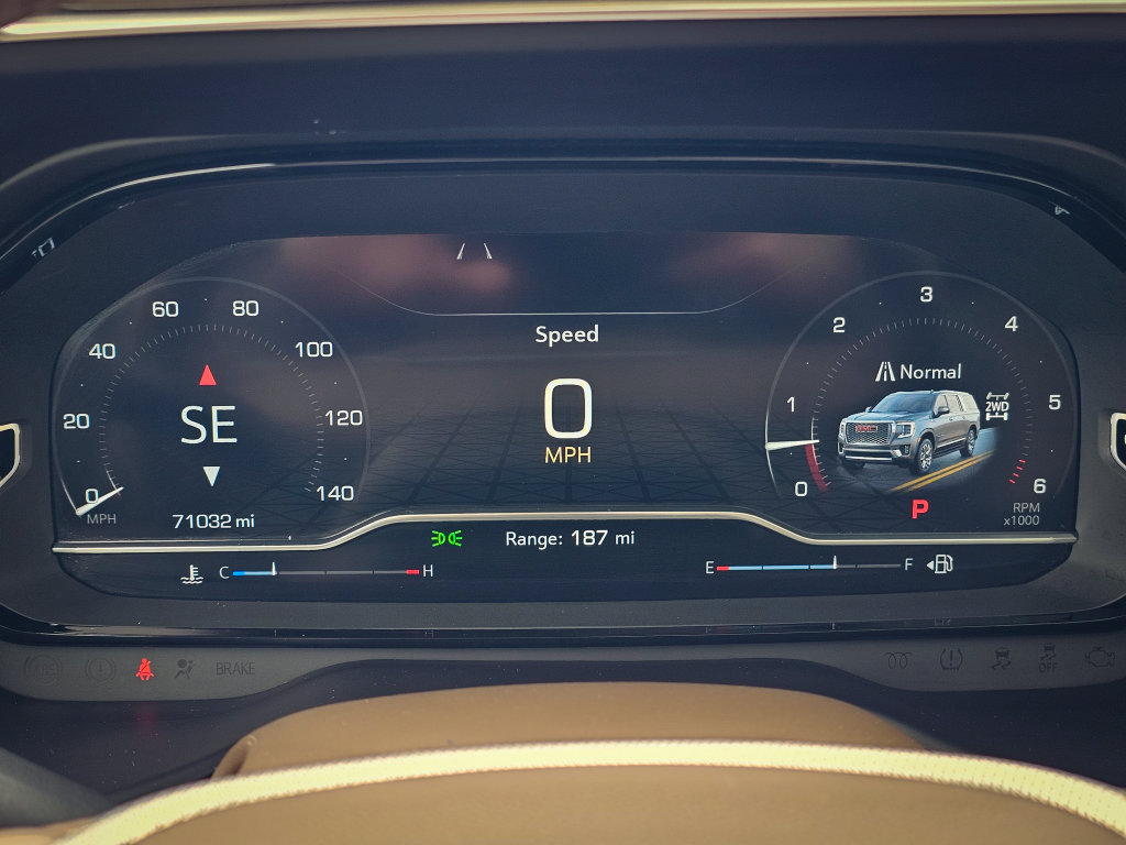 Used 2023 GMC Yukon Denali AWD/4WD image 19