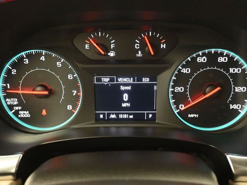 Used 2023 Chevrolet Traverse LS w/ Safety Package image 13