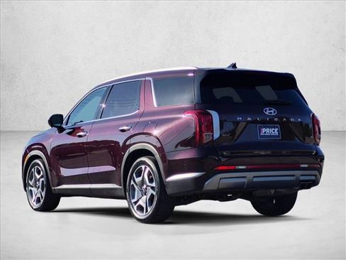 Used 2024 Hyundai Palisade SEL FWD image 7