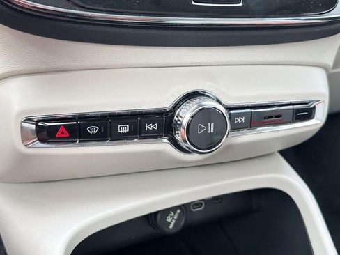 New 2026 Volvo XC40 B5 Plus w/ Protection Package Premier image 17