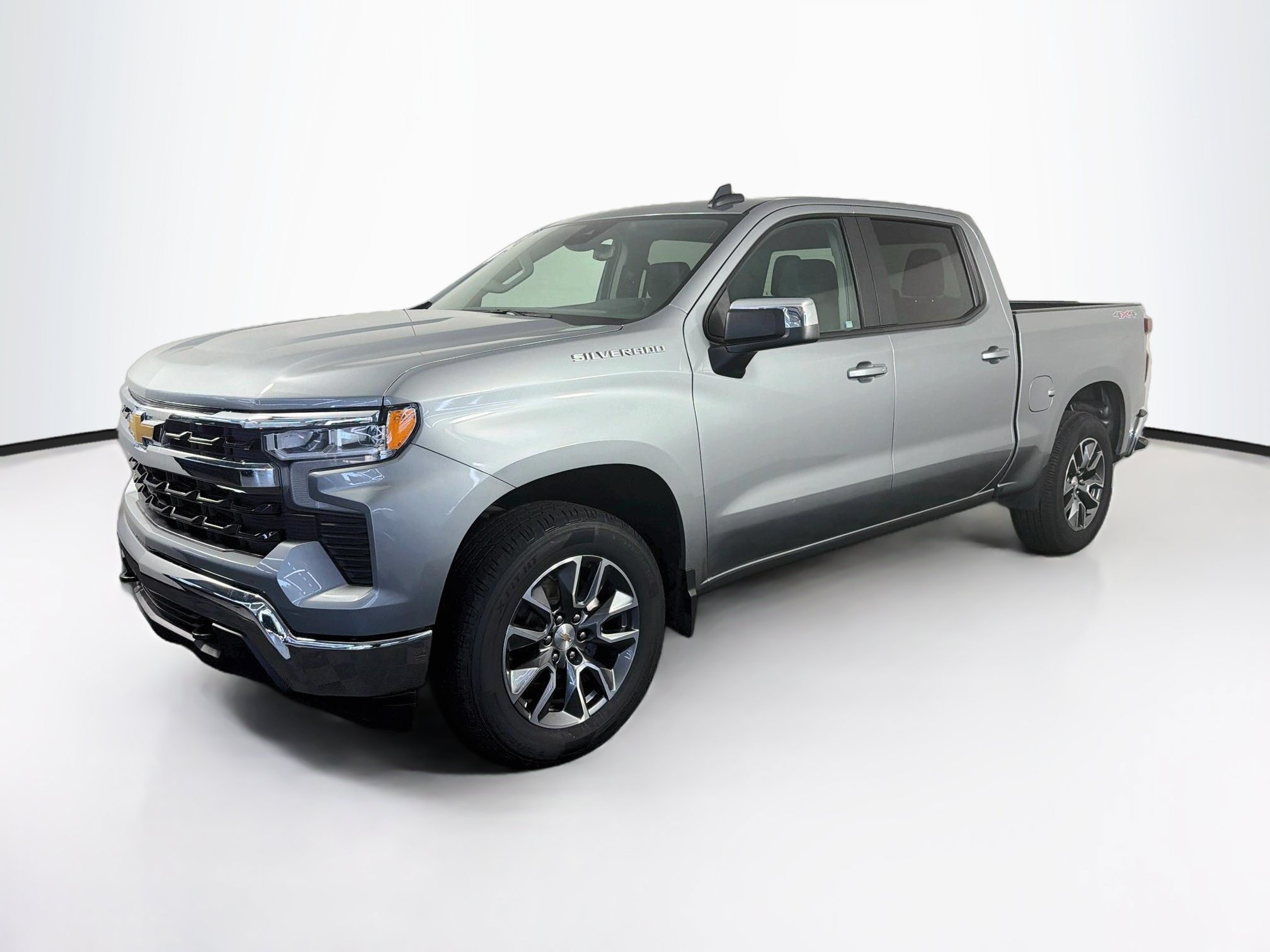 Used 2024 Chevrolet Silverado 1500 LT AWD/4WD image 3