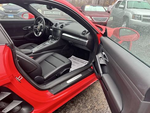 Used 2019 Porsche 718 Cayman Base image 23