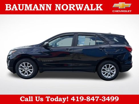 Used 2020 Chevrolet Equinox LS FWD image 2