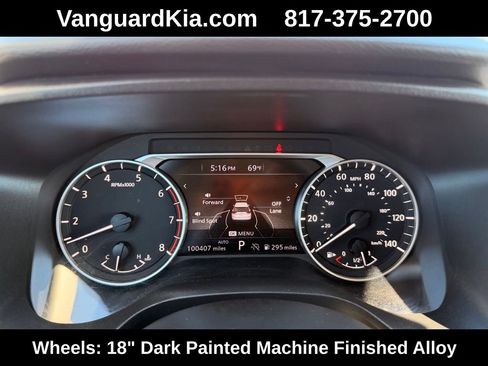 Used 2024 Nissan Rogue SV w/ SV Premium Package image 17