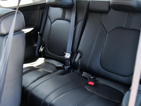 Used 2024 Honda Pilot EX-L image 40