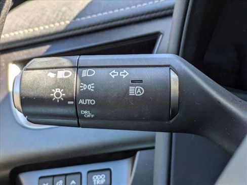 Used 2019 Lexus UX 200 image 11