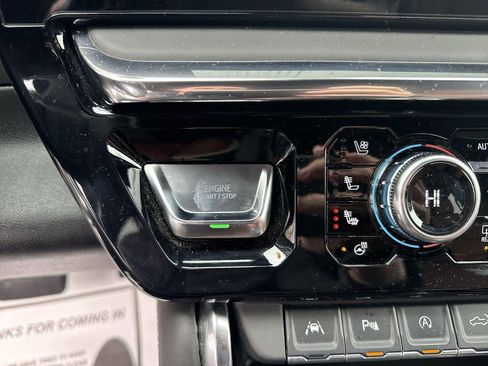 Certified 2025 GMC Sierra 1500 Denali Ultimate image 17