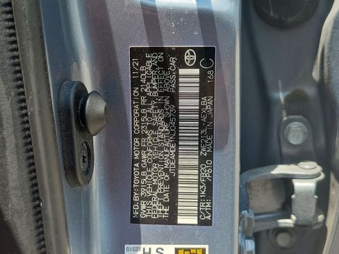 Used 2022 Toyota Corolla LE FWD image 32