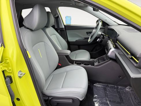 Certified 2025 Hyundai Kona Limited image 19