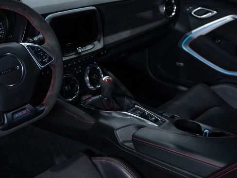 Used 2022 Chevrolet Camaro ZL1 image 47