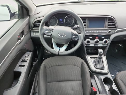 Used 2019 Hyundai Elantra SEL w/ Cargo Package FWD image 10