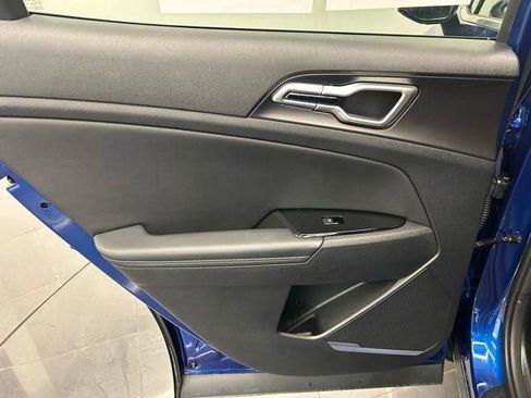 Used 2025 Kia Sportage EX w/ Premium Package image 29