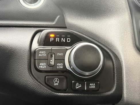 Used 2022 RAM 1500 Big Horn w/ Built-to-serve Edition image 33