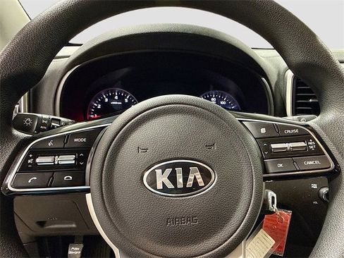 Used 2020 Kia Sportage LX image 13