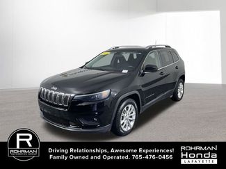 Used 2019 Jeep Cherokee Latitude w/ Cold Weather Group image 1