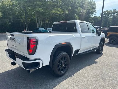 Used 2024 GMC Sierra 3500 AT4 w/ AT4 Premium Plus Package AWD/4WD image 5