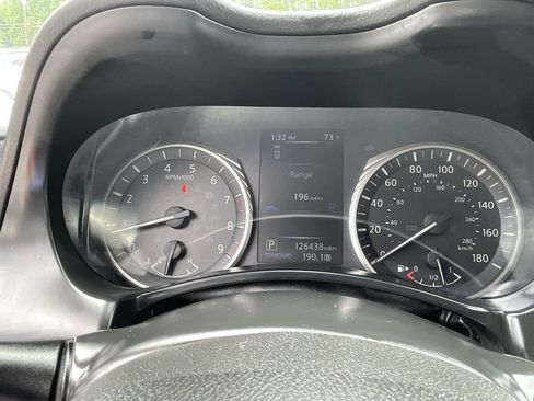 Used 2019 INFINITI Q50 Luxe RWD image 16