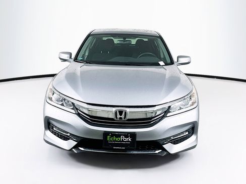 Used 2016 Honda Accord EX image 2
