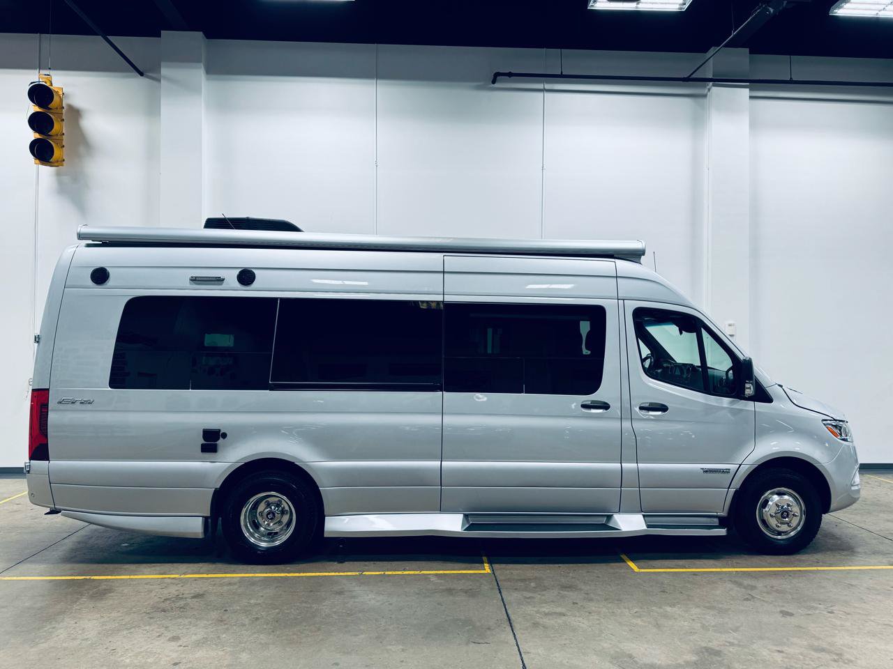 Used 2020 Mercedes-Benz Sprinter 3500 image 8