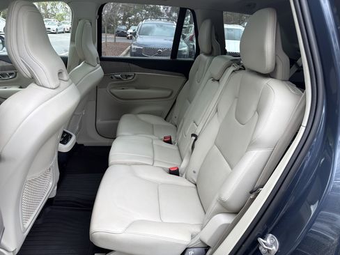 Certified 2023 Volvo XC90 B5 Plus w/ Protection Package Premier image 32