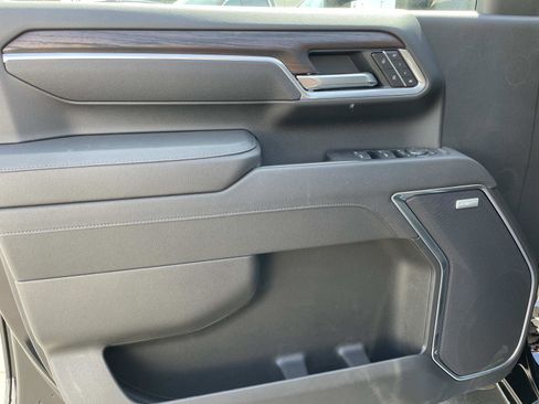 New 2025 GMC Sierra 2500 SLT image 19