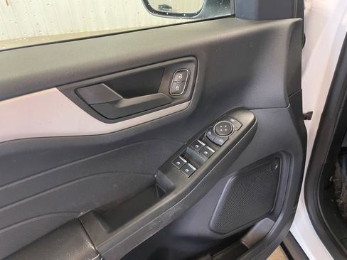 Used 2022 Ford Escape SE AWD/4WD image 11